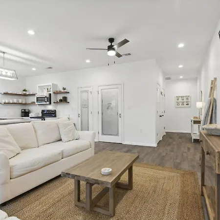 Vacation Rental In Old Town Bay St Louis Plus Parking For Rv Bay St. Louis Exterior photo