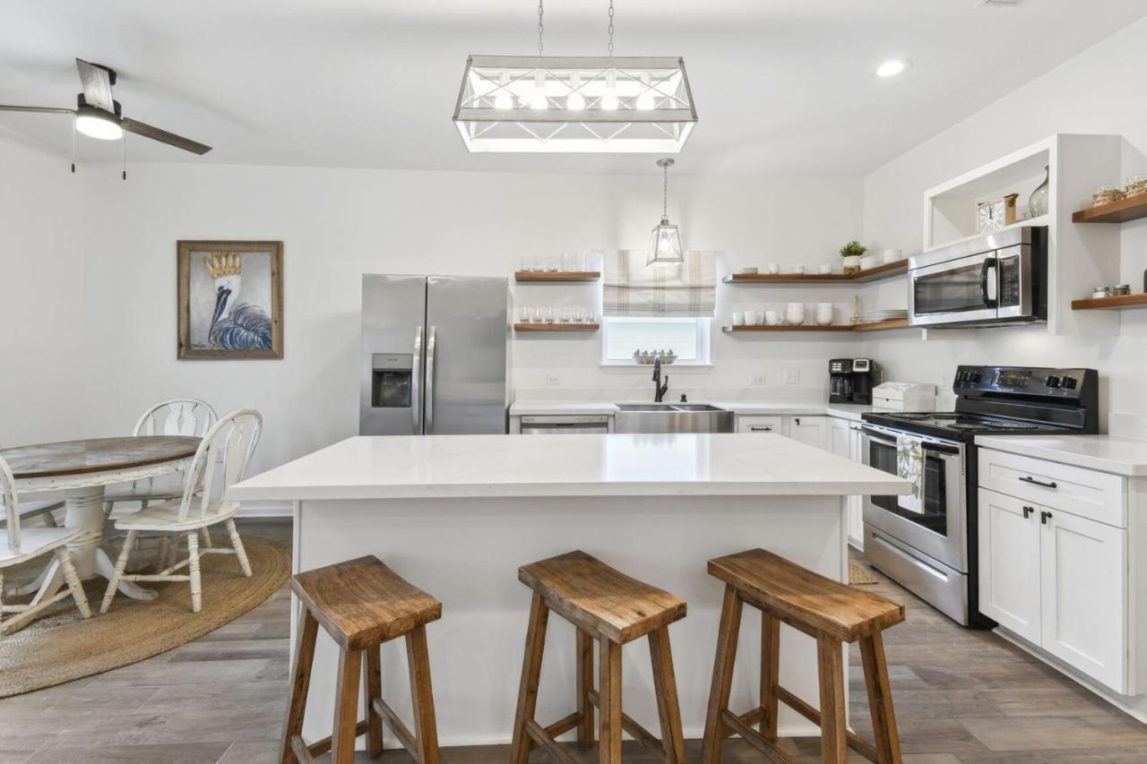 Hébergement de vacances Vacation Rental In Old Town Bay St Louis Unit A *